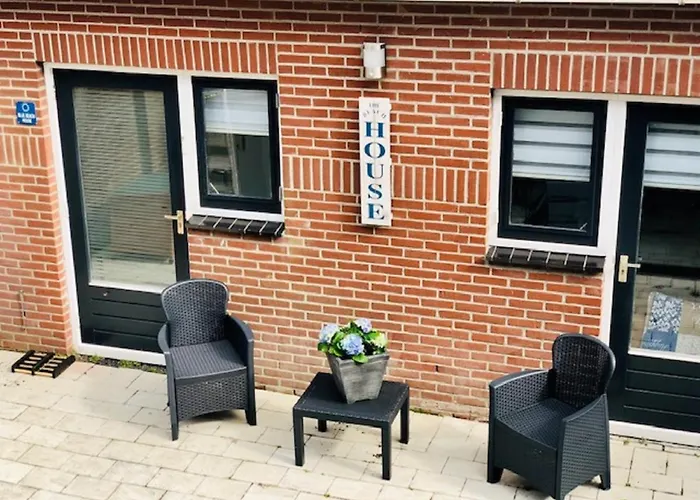 Have A Stay! - Blue House 350 Meters From Sea Apartment *